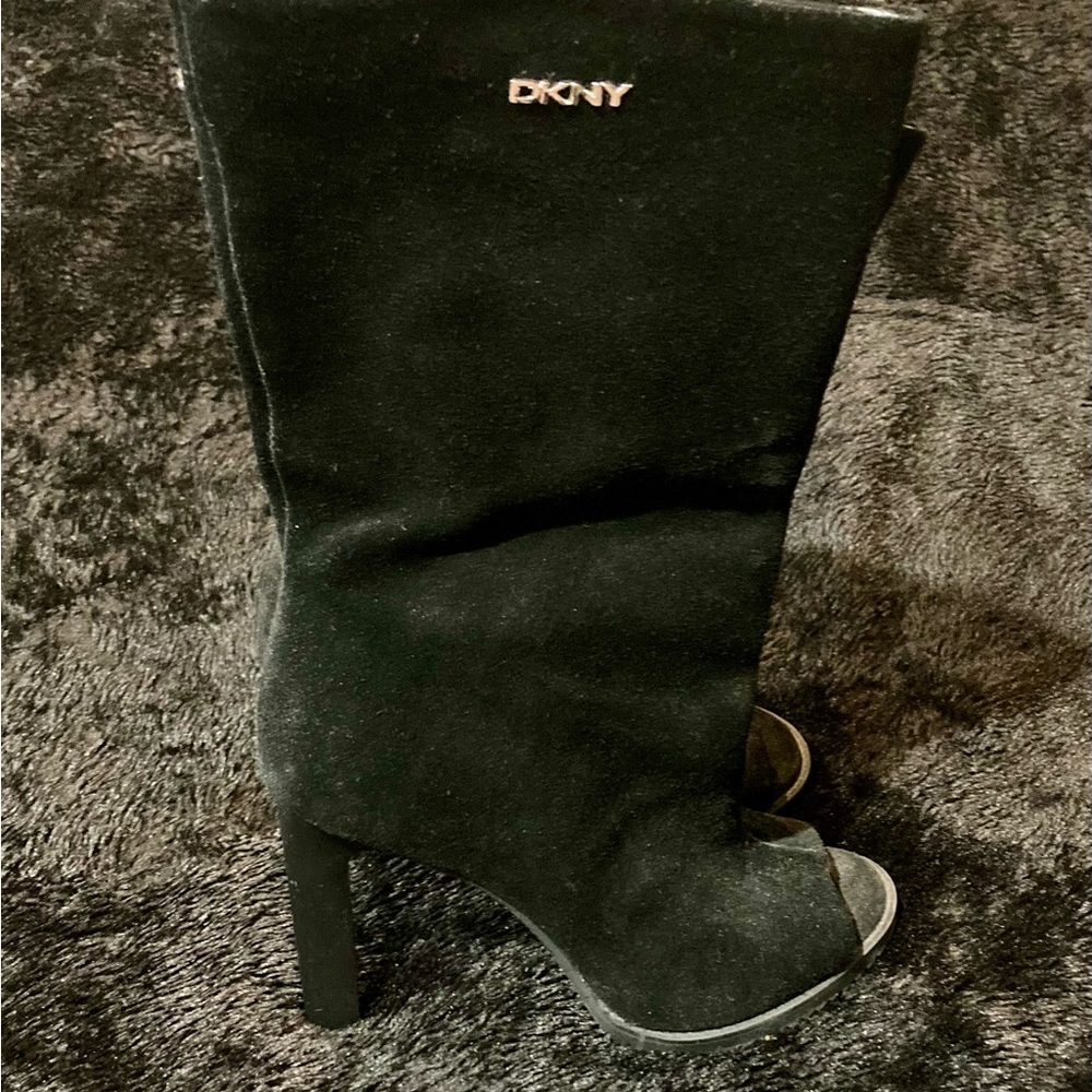 DKNY Elegant Black Heeled Boots